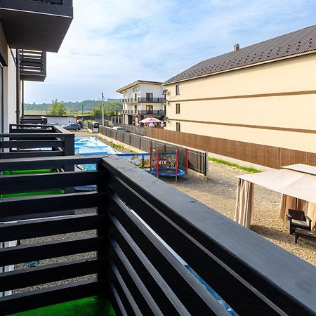 Fenix Hotel Solotvyno Bagian luar foto