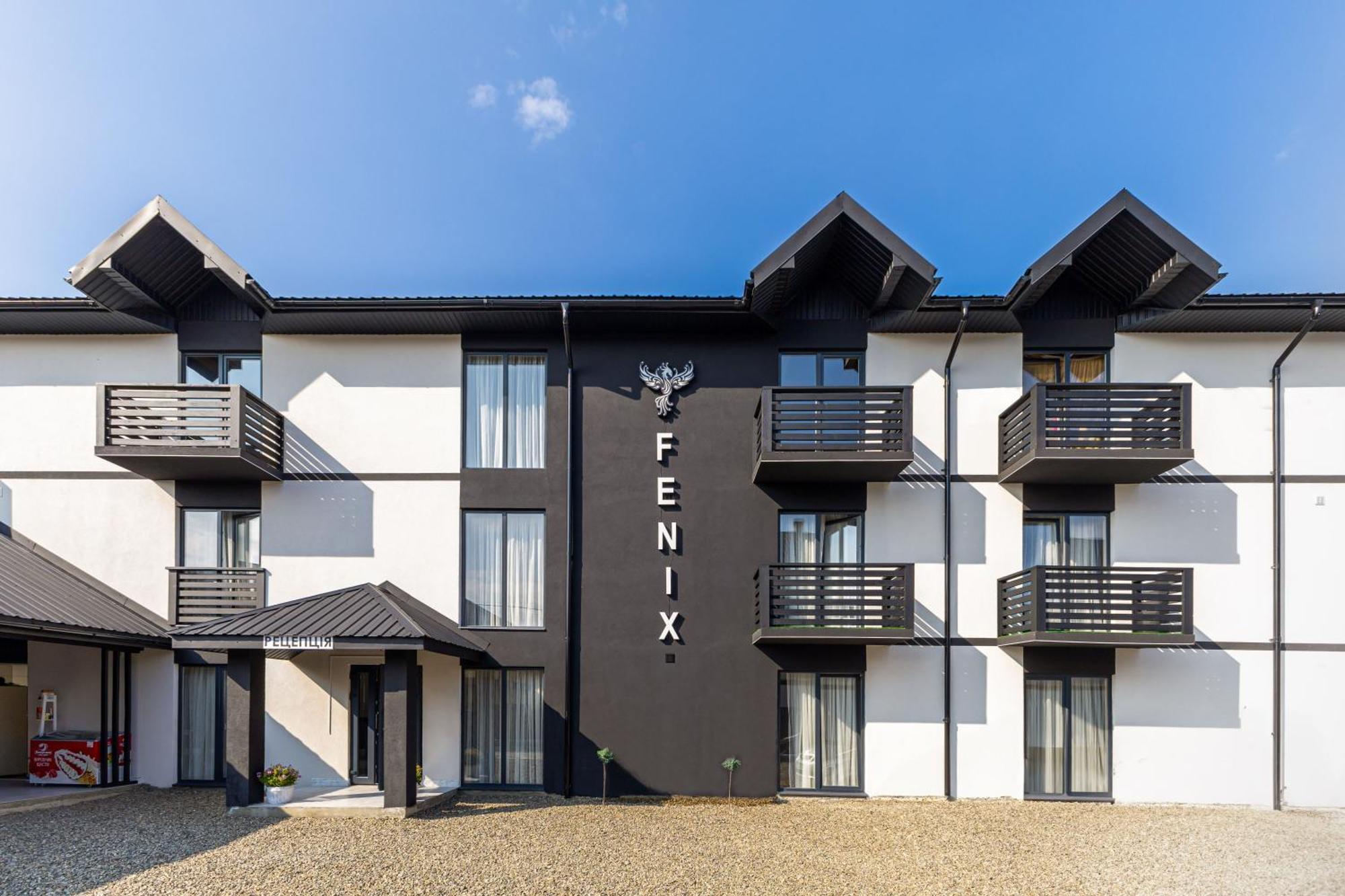 Fenix Hotel Solotvyno Bagian luar foto